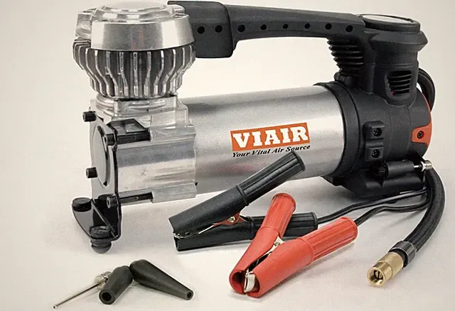 Viair 00088 88P Portable Compressor Kit (12V, 120 PSI, for Up to 33" Tires)
